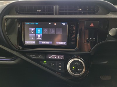 2015 Toyota Aqua - Thumbnail