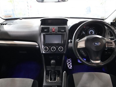 2014 Subaru IMPREZA XV - Thumbnail