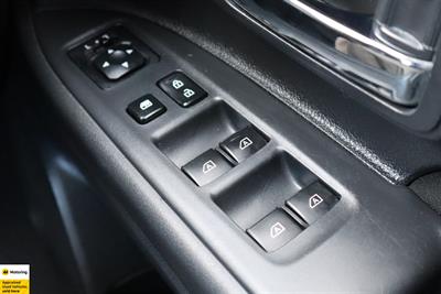 2022 Mitsubishi Outlander - Thumbnail