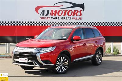 2022 Mitsubishi Outlander - Thumbnail