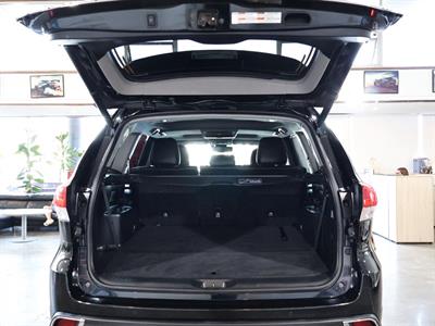 2020 Toyota Highlander - Thumbnail