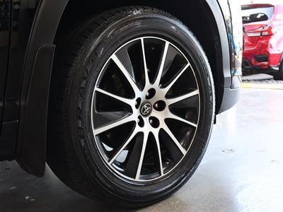 2020 Toyota Highlander - Thumbnail