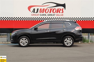 2017 Nissan X-Trail - Thumbnail