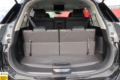 2017 Nissan X-Trail - Thumbnail