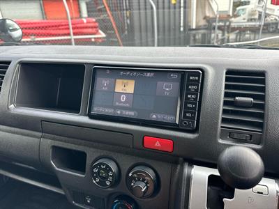2017 Toyota Hiace - Thumbnail