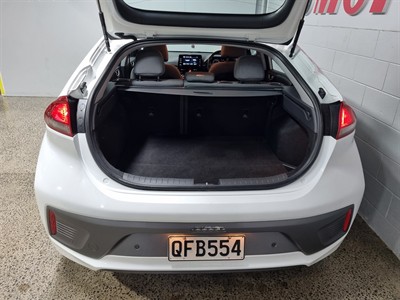 2022 Hyundai IONIQ - Thumbnail