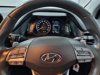 2022 Hyundai IONIQ - Thumbnail