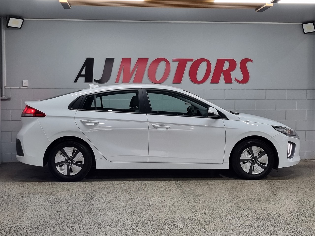 2022 Hyundai IONIQ