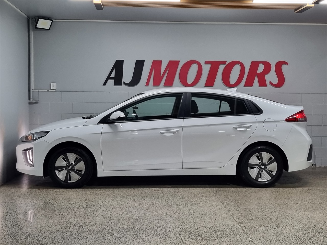 2022 Hyundai IONIQ