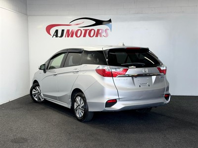 2015 Honda Shuttle - Thumbnail