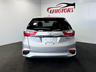 2015 Honda Shuttle - Thumbnail