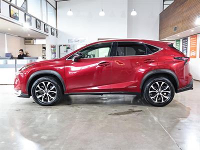 2015 Lexus NX 300h - Thumbnail