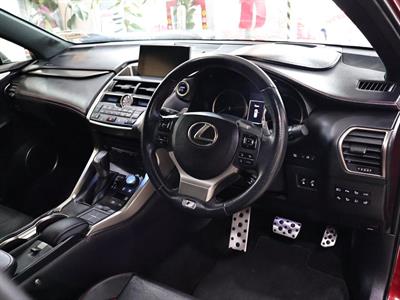 2015 Lexus NX 300h - Thumbnail