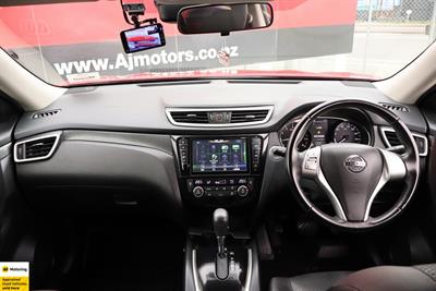2017 Nissan X-Trail - Thumbnail