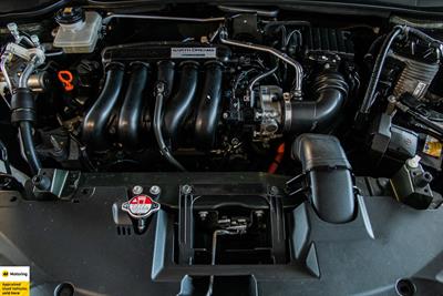 2015 Honda Vezel - Thumbnail