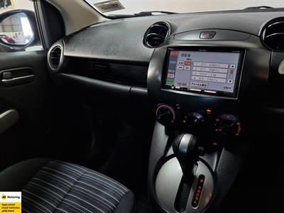 2010 Mazda Demio - Thumbnail