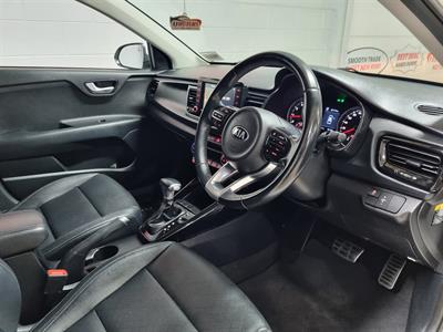 2017 Kia Rio - Thumbnail