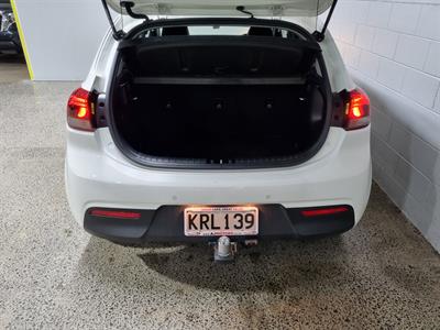 2017 Kia Rio - Thumbnail