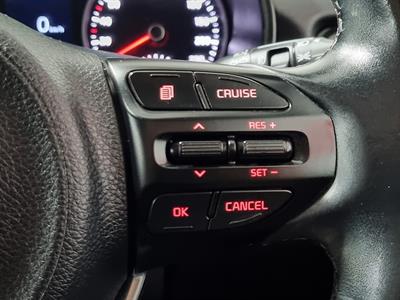 2017 Kia Rio - Thumbnail