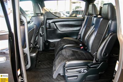 2017 Toyota Vellfire - Thumbnail