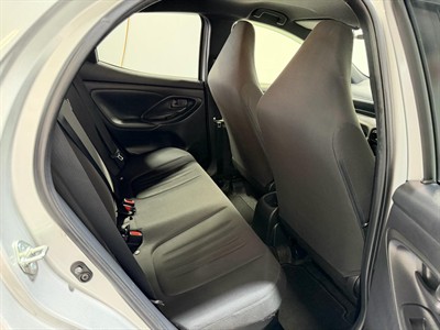 2020 Toyota Yaris - Thumbnail