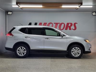 2015 Nissan X-Trail - Thumbnail