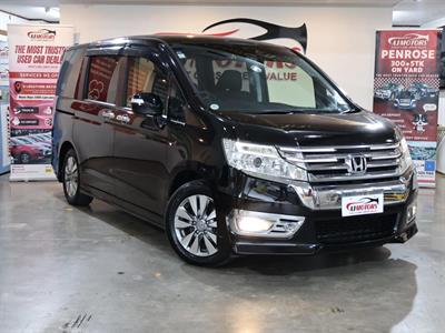 2013 Honda STEPWAGON - Thumbnail