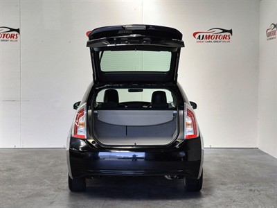 2013 Toyota Prius - Thumbnail