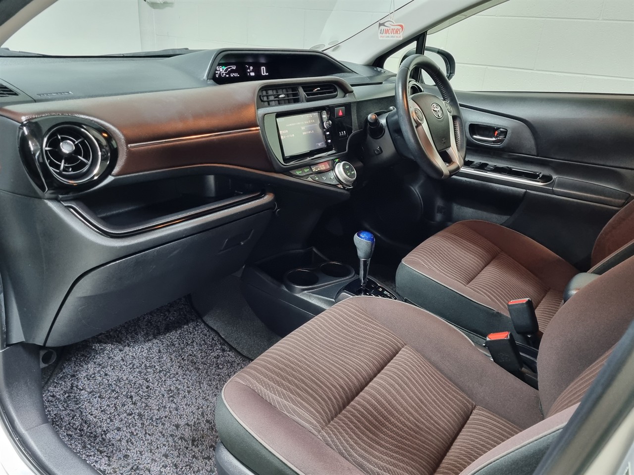 2016 Toyota Aqua