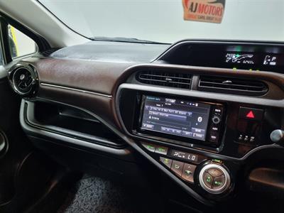 2016 Toyota Aqua - Thumbnail