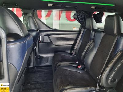 2017 Toyota Vellfire - Thumbnail