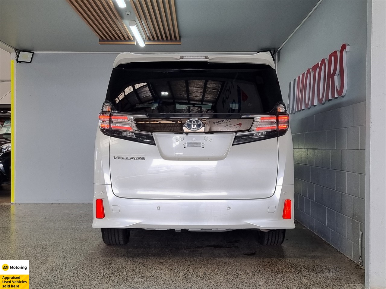 2017 Toyota Vellfire