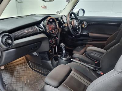 2016 BMW Mini - Thumbnail