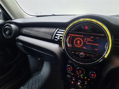 2016 BMW Mini - Thumbnail
