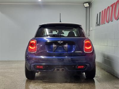 2016 BMW Mini - Thumbnail