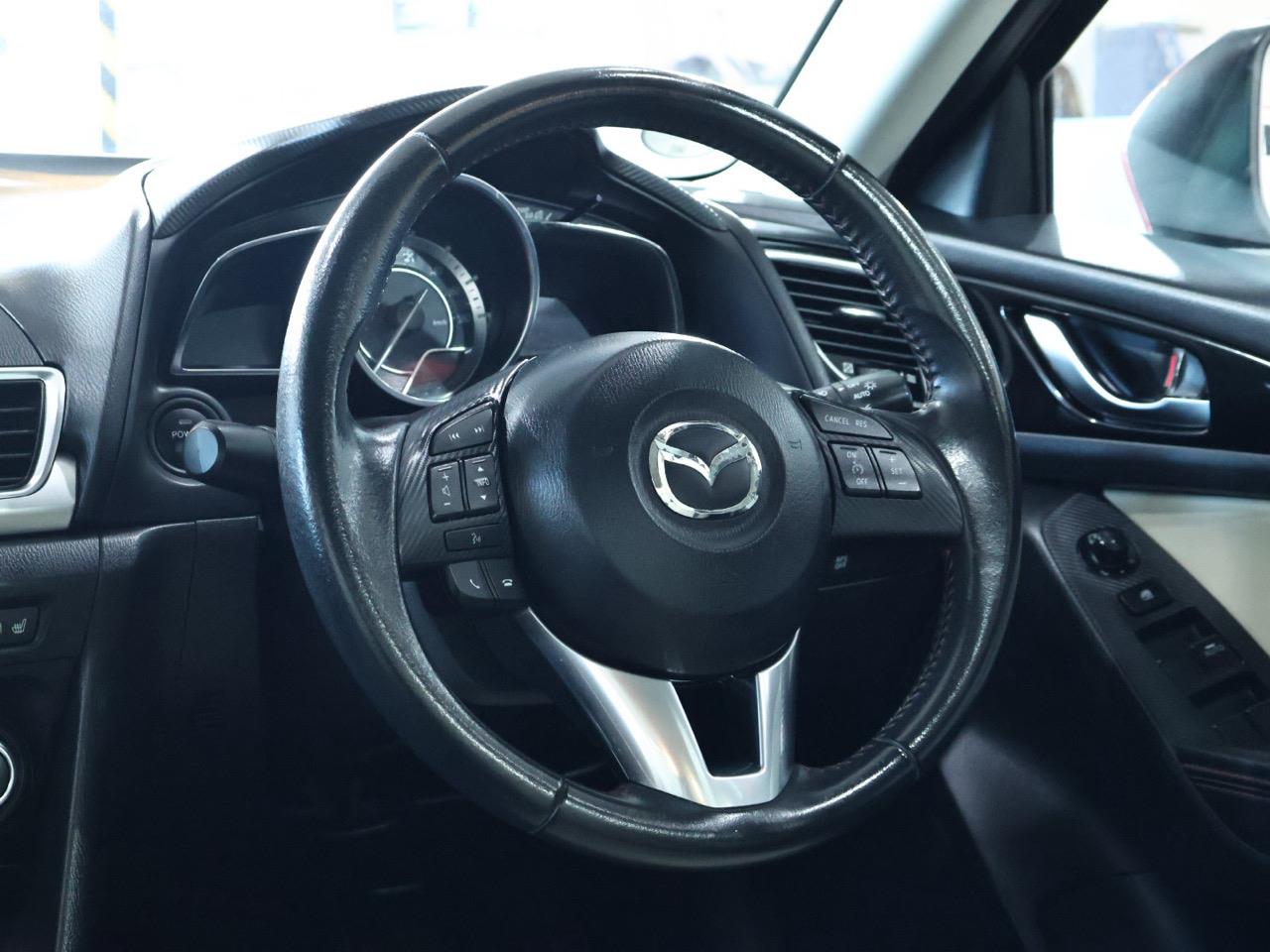 2014 Mazda Axela