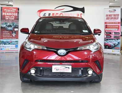2017 Toyota C-HR - Thumbnail