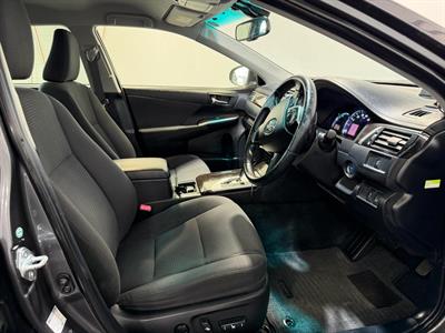 2013 Toyota Camry - Thumbnail