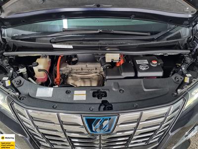 2017 Toyota Alphard - Thumbnail