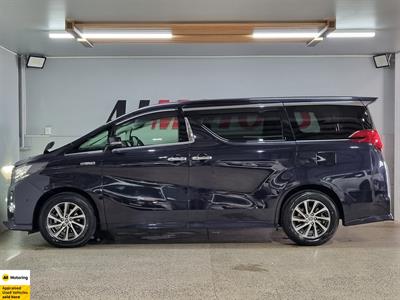 2017 Toyota Alphard - Thumbnail