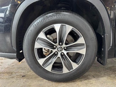 2022 Toyota Highlander - Thumbnail