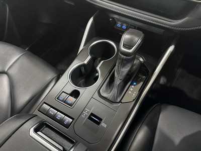 2022 Toyota Highlander - Thumbnail