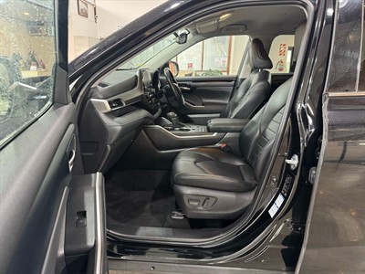 2022 Toyota Highlander - Thumbnail