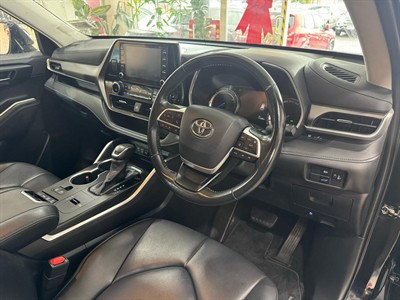 2022 Toyota Highlander - Thumbnail