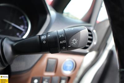 2015 Toyota Esquire - Thumbnail