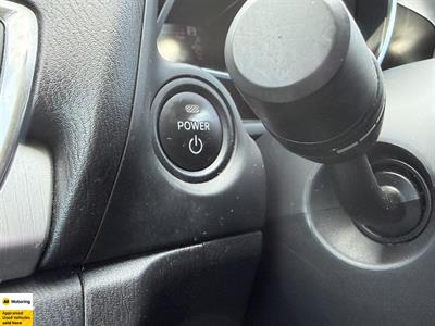 2013 Mazda Axela - Thumbnail