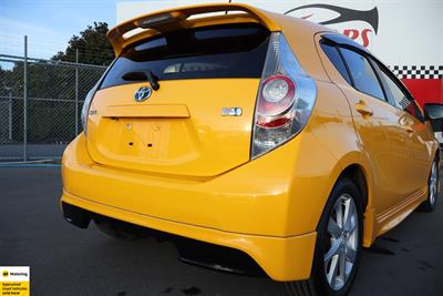 2013 Toyota Aqua - Thumbnail