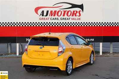 2013 Toyota Aqua - Thumbnail