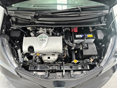 2014 Toyota Vitz - Thumbnail