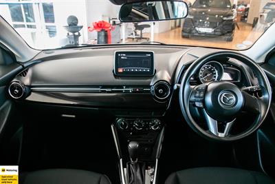2014 Mazda Demio - Thumbnail